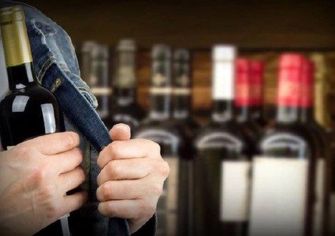 Правоохоронці розшукали трьох осіб, які підозрюються у вчиненні крадіжок