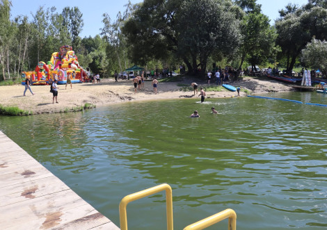 На пляжі біля водойми Червоне встановлять камери відеоспостереження та Wi-Fi