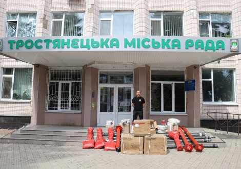 Добровільні пожежні команди Тростянецької громади отримали нове протипожежне спорядження