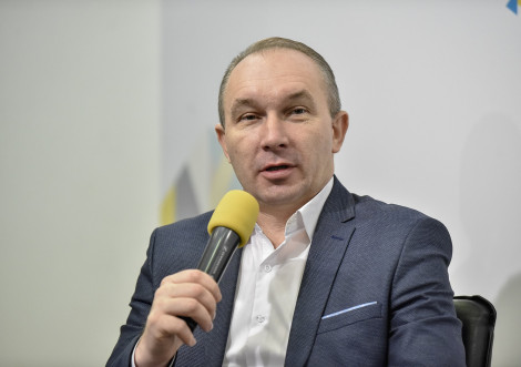 Сьогодні міському голові Тростянця Юрію Бові - 54 роки