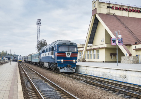 Тимчасова зміна руху потягів через станцію Тростянець-Смородине