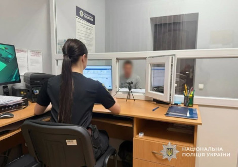 У Тростянці чоловік під час сварки поранив опонента викруткою