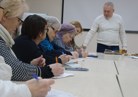 Клуб любителів рослин знову зібрався у Тростянецькій бібліотеці