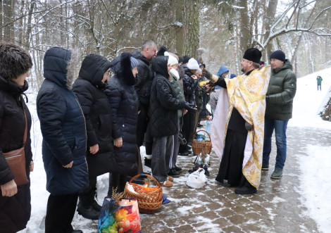 У Нескучному відбулася церемонія освячення води на Водохреще за участі сотень тростянчан