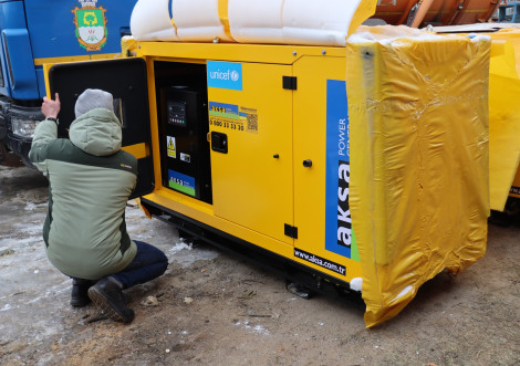 Тростянець отримав три генератори від UNICEF для водозаборів та лікарні