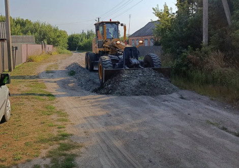 У Тростянецькій громаді триває грейдування та підсипка ґрунтових доріг