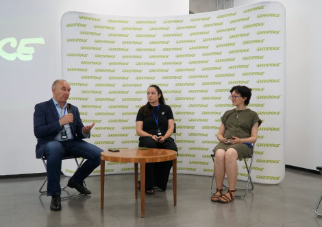 Юрій Бова презентував енергетичну стійкість Тростянця на дискусії Greenpeace у Бухаресті
