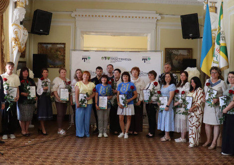 У Тростянці відзначили відзнаками працівників з нагоди Дня Незалежності та Дня Державного прапора